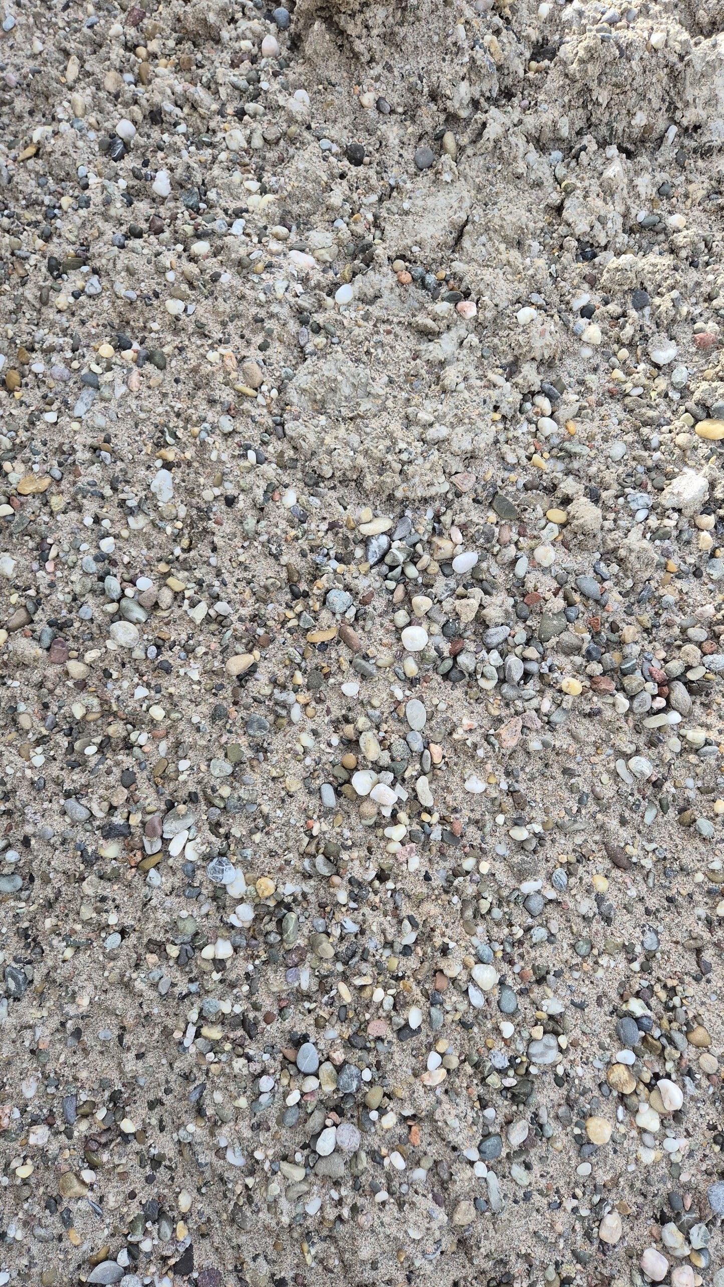Betonkies - Rheinkies | 0 - 16mm | bunt - M2Granit
