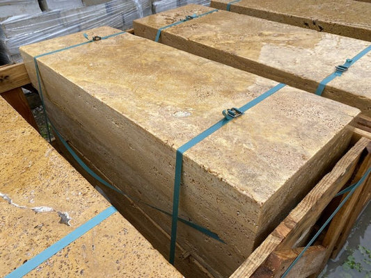 Blockstufen aus Travertin | 15x35x100cm | Gold