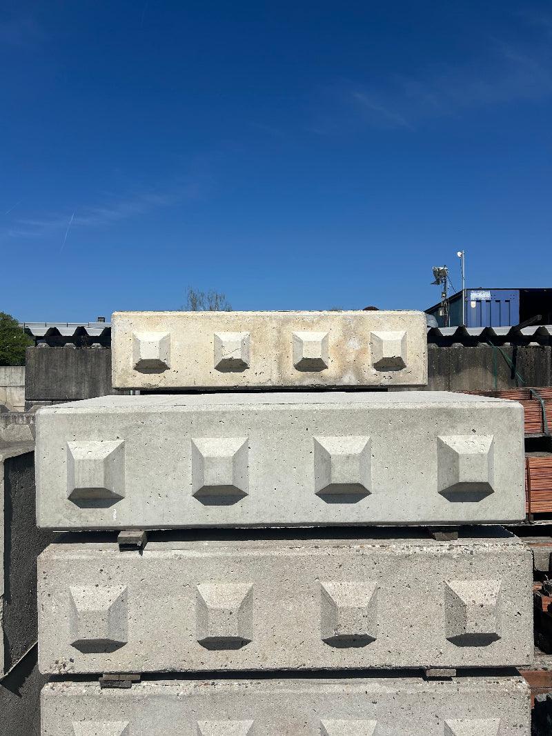 Legosteine aus Beton / Boxensteine / Betonblöcke - M2Granit