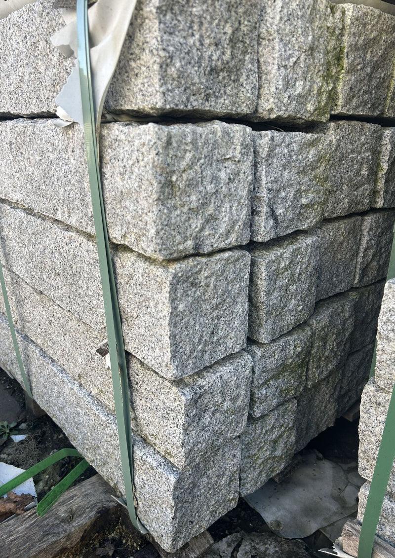 Palisaden aus Granit | allseits gespalten - M2Granit