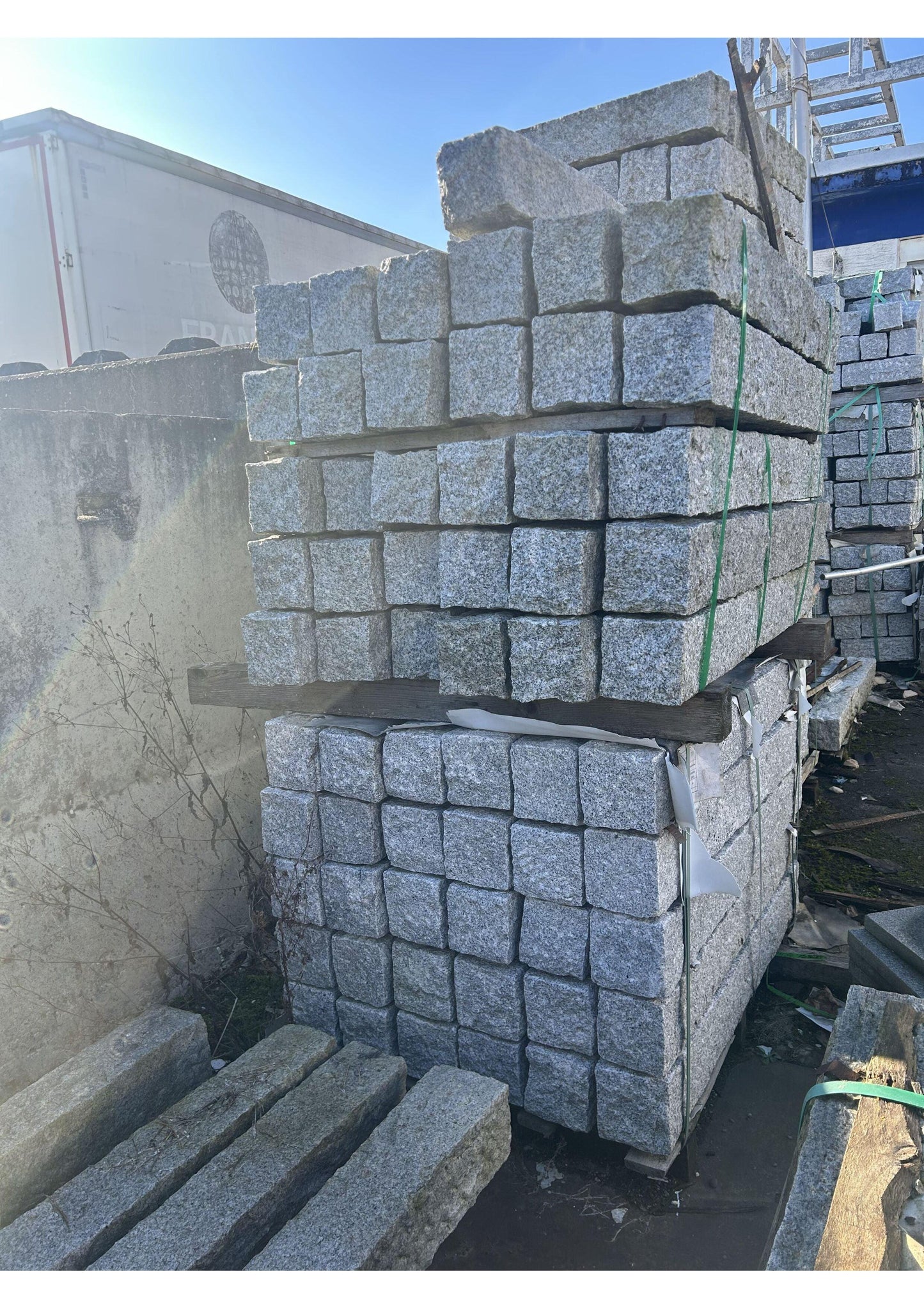 Palisaden aus Granit | allseits gespalten - M2Granit