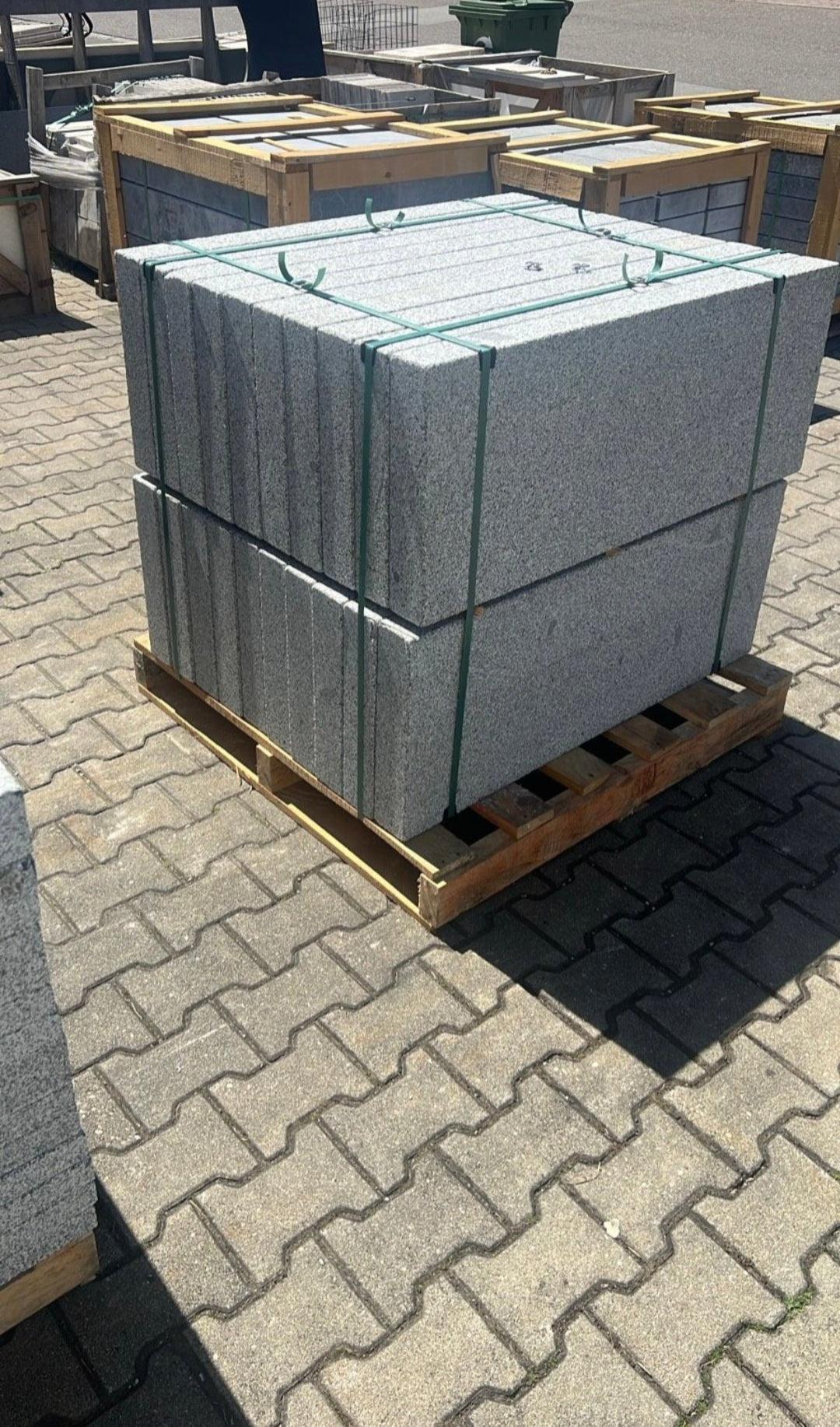Randsteine aus Granit | 8x40x100 | allseits gesägt - M2Granit