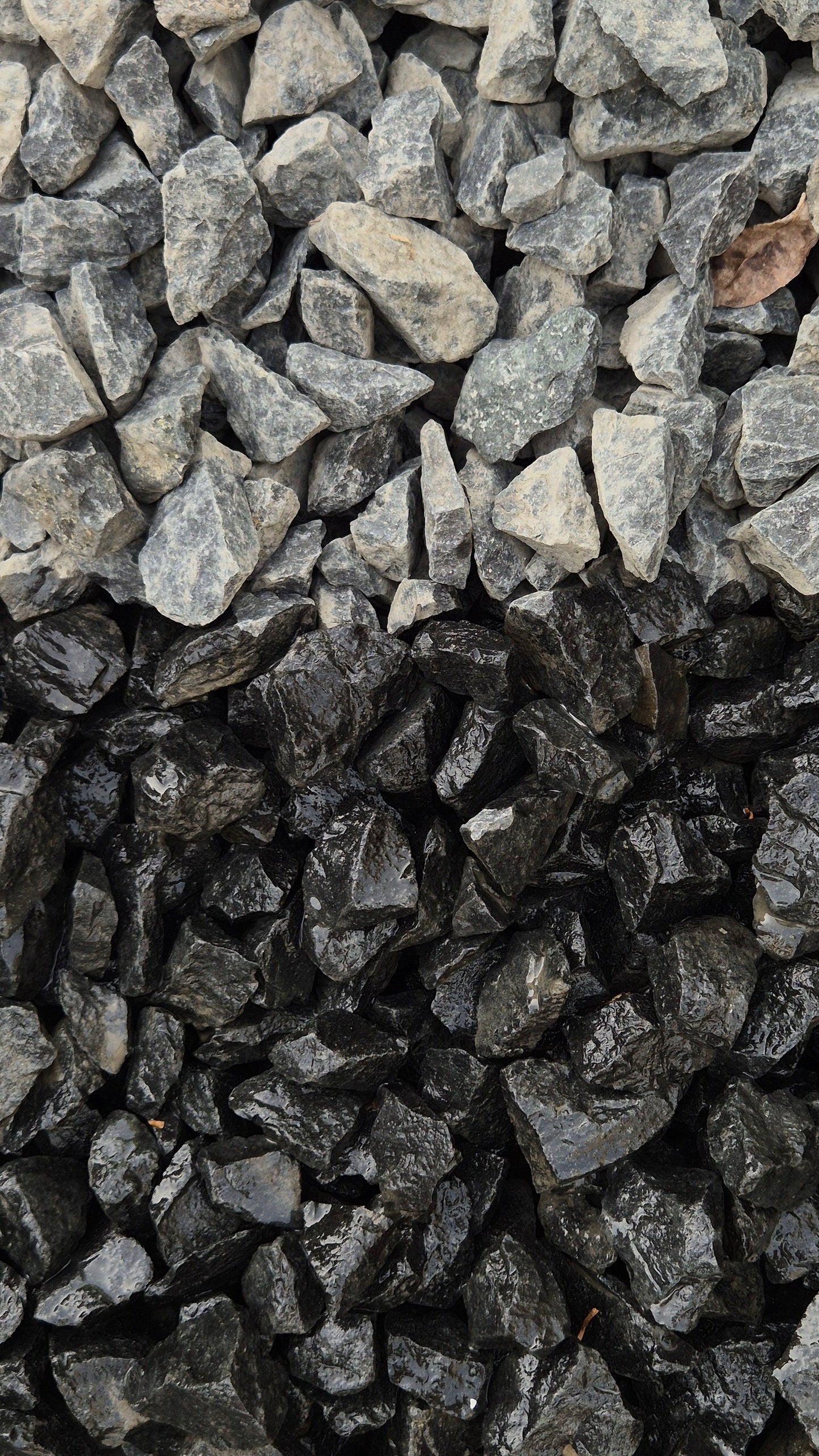 Basaltsplitt | 16mm - 32mm | schwarz - M2Granit