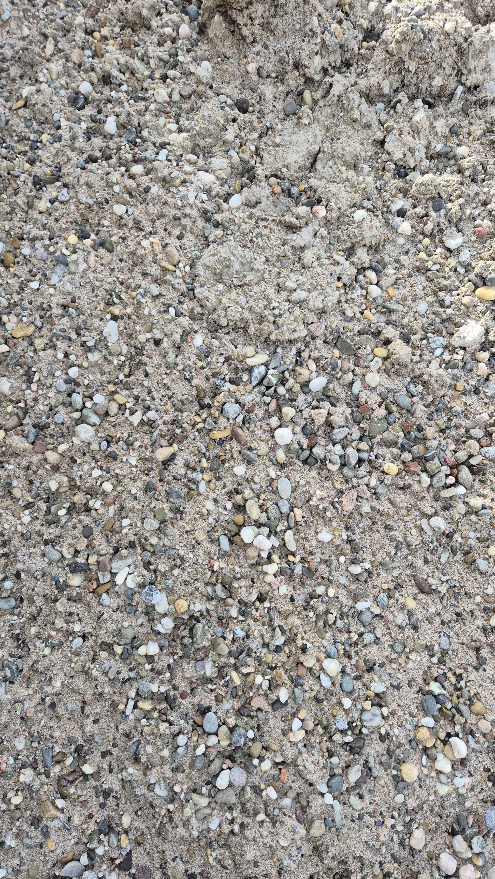 Betonkies - Rheinkies | 0 - 16mm | bunt - M2Granit