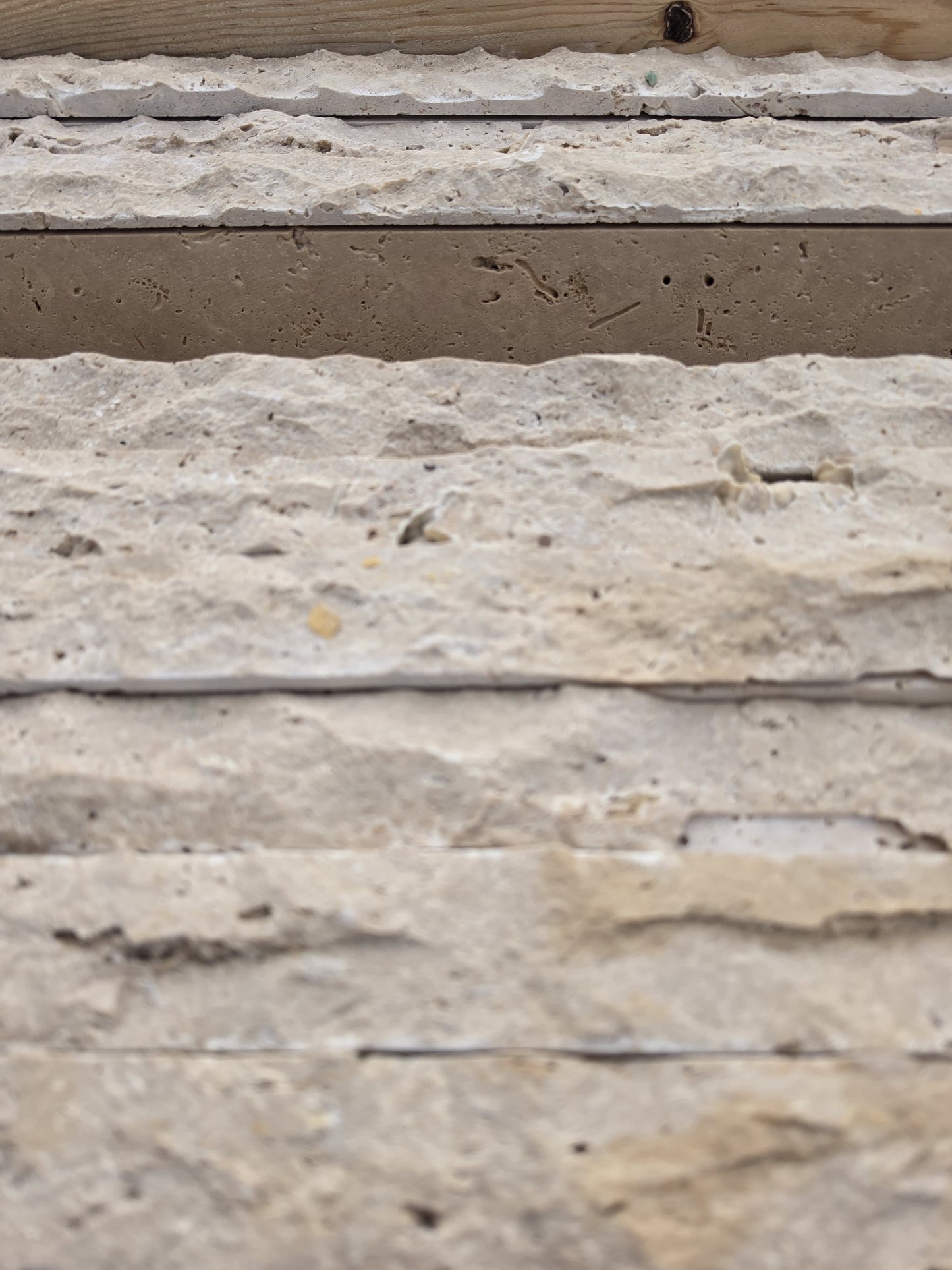 Abdeckplatte-travertin-m2granit