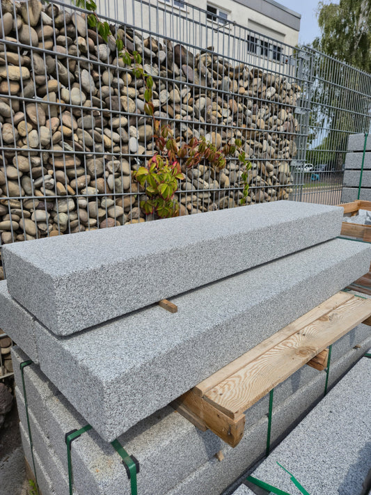 Blockstufen-Granit--15x35x150cm-m2granit