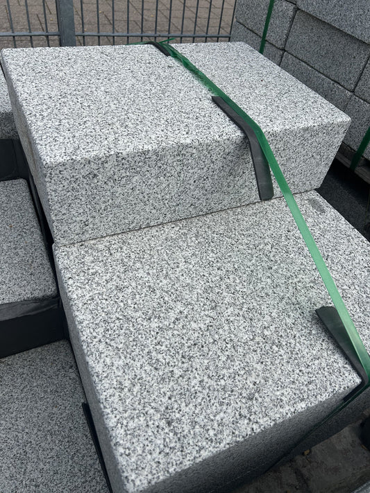 Blockstufen-Granit15x35x50