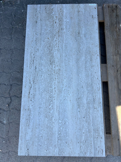 Feinsteinzeug-Fliese-Travertin-Optik-matt-60x120cm-m2granit