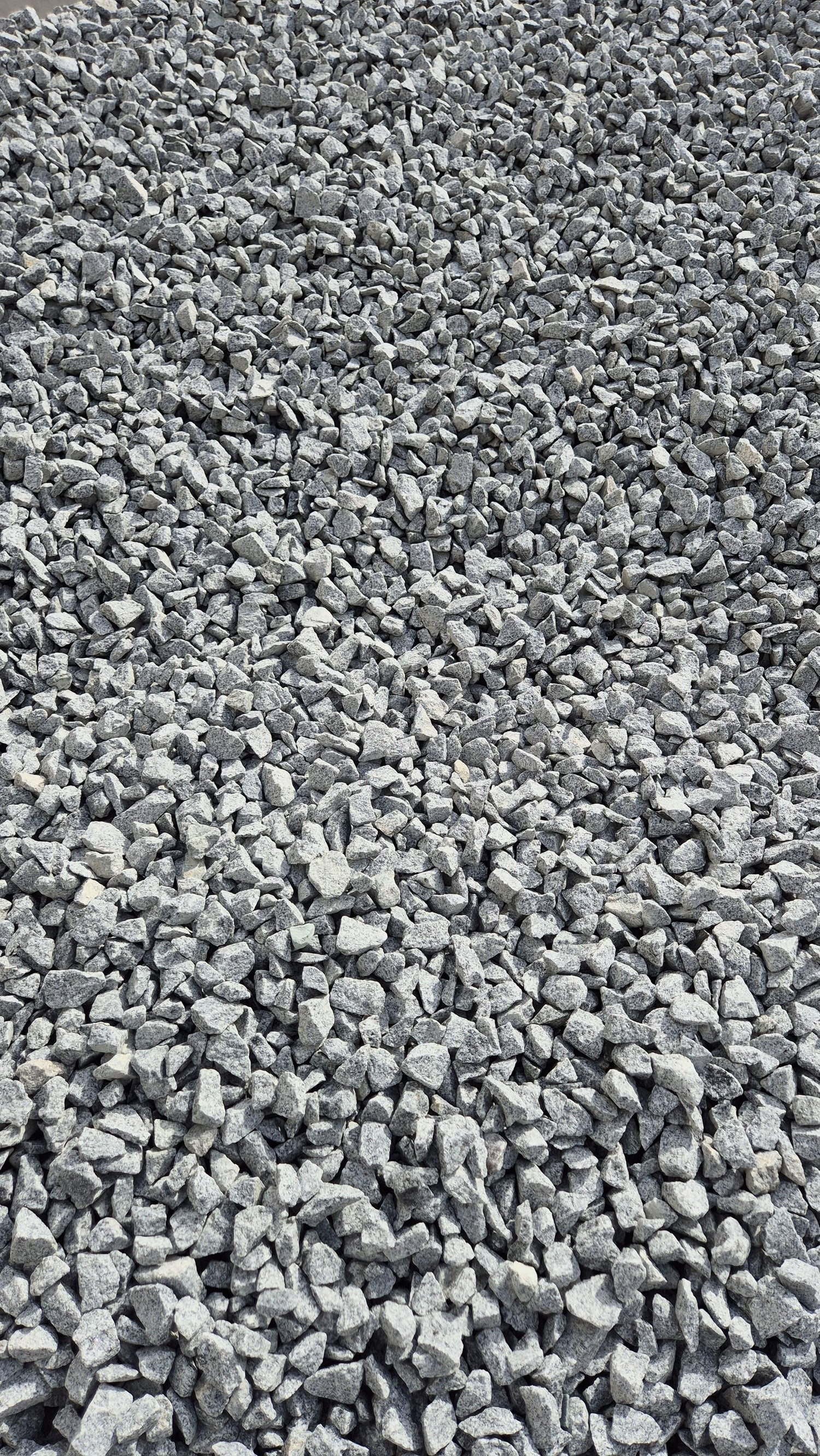 Granitsplitt | Hellgrau | Feinkörnig | 16mm-32mm - M2Granit
