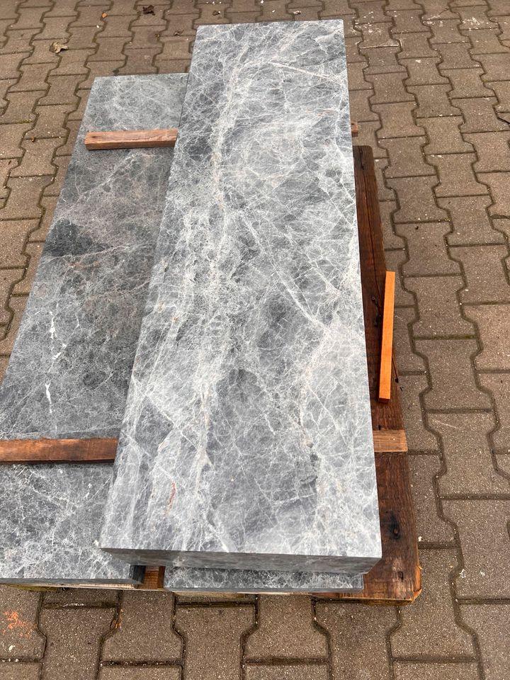 Blockstufen aus Kalkstein/Dolomit | 100x35x15 | Silver Grey - M2Granit