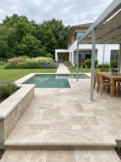 Travertin-Terrassenplatte-Noce-projektbild-pool-m2granit