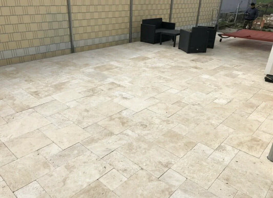 Terrassenplatten aus Travertin | Römischer Verband