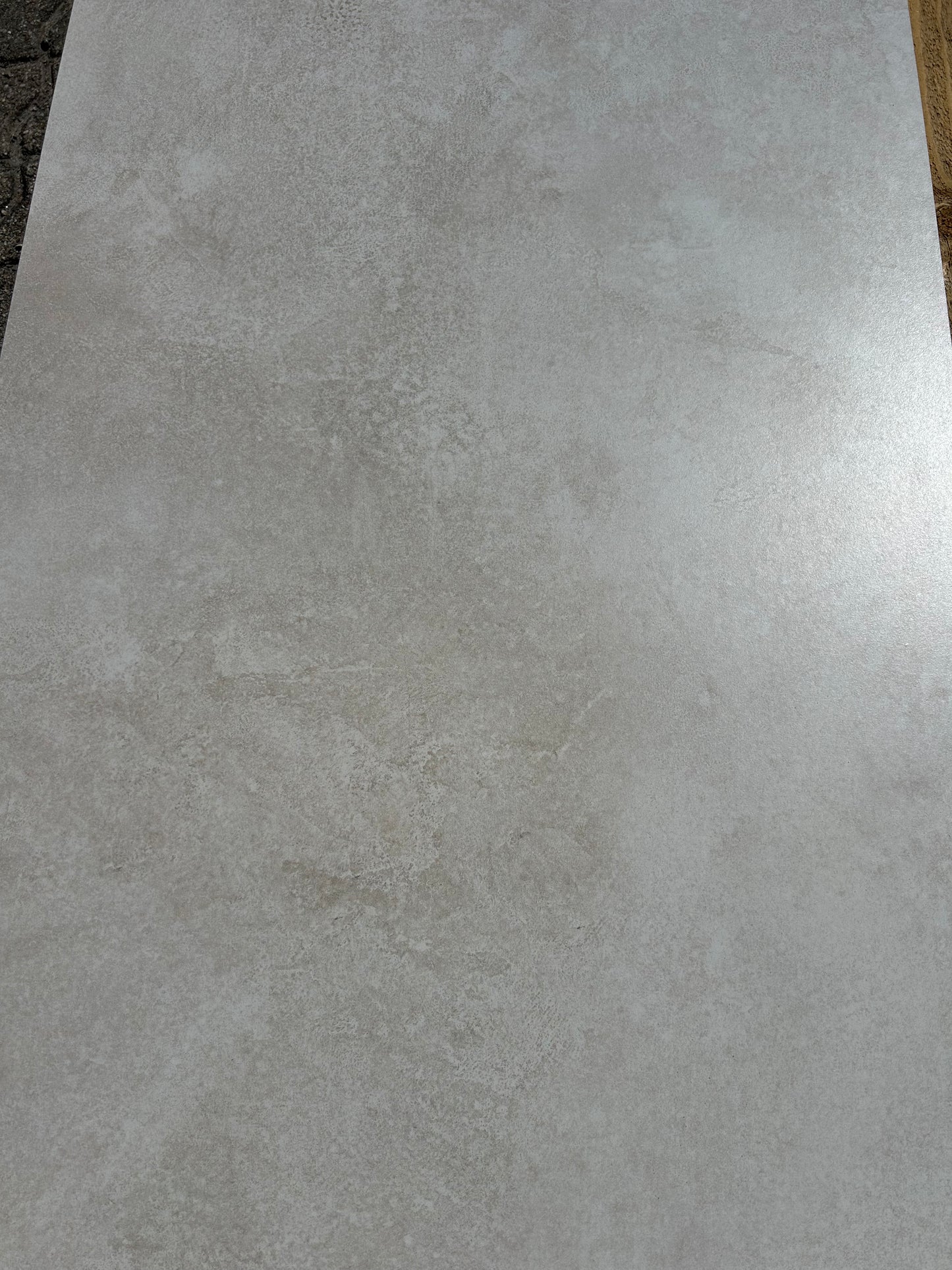 Feinsteinzeug-Fliese Misha Beige matt, Tageslicht im Schatten-m2granit